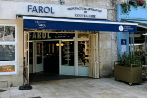Couteaux Farol dans la boutique du Vieux-Port à La Rochelle